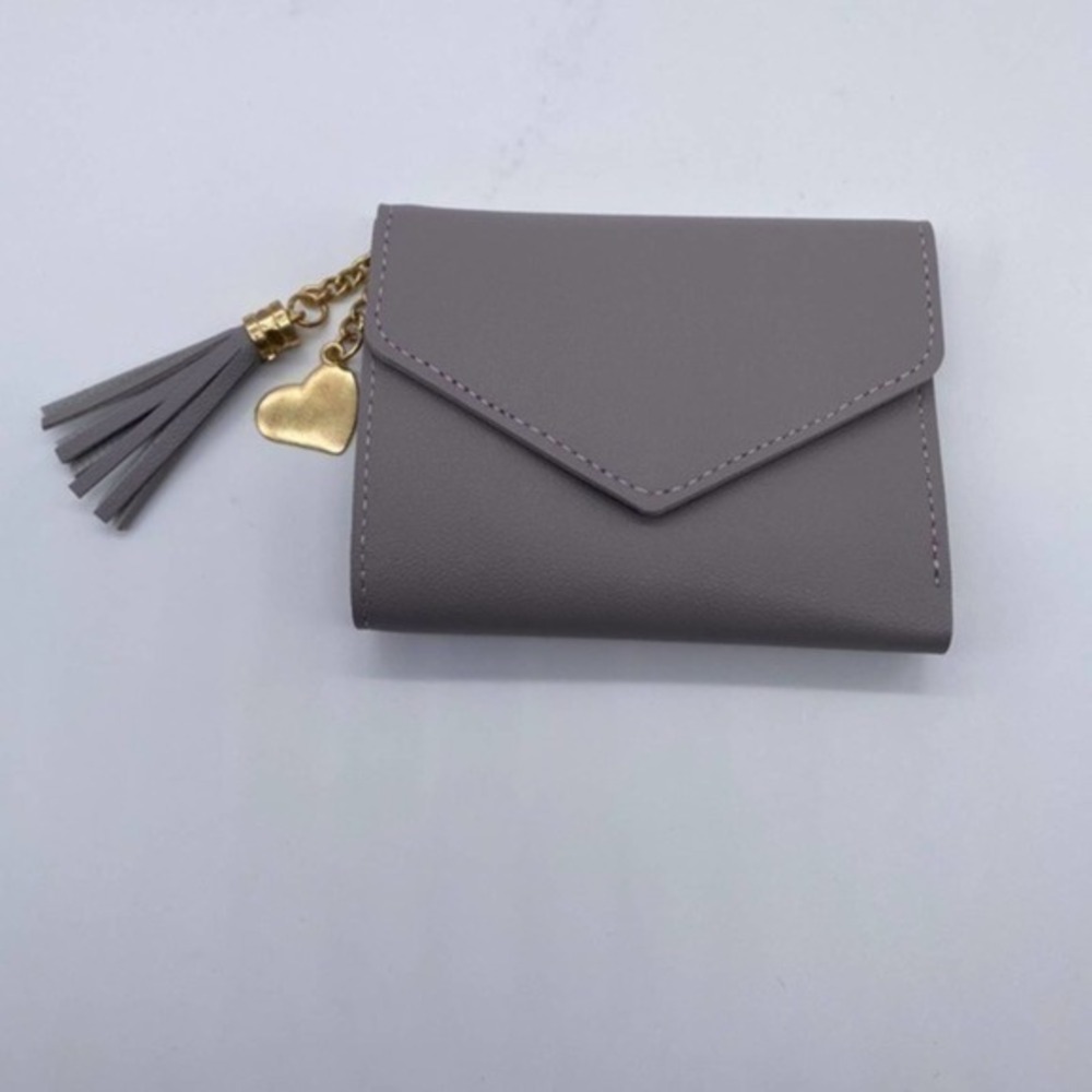 Minimalist‎ Purse with Tassel and Golden Heart Purple